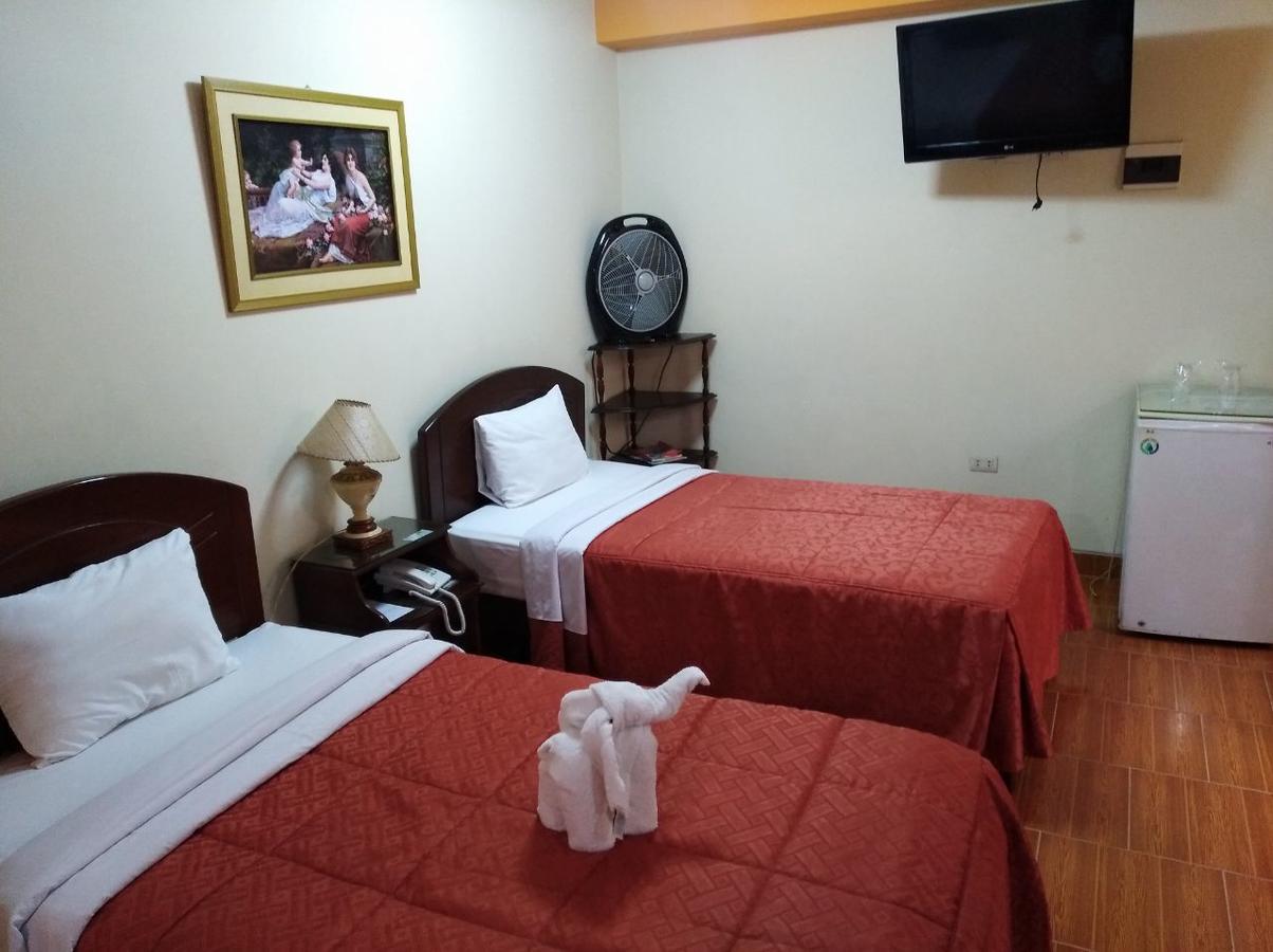 Hotel Suite Plaza Trujillo Exterior foto